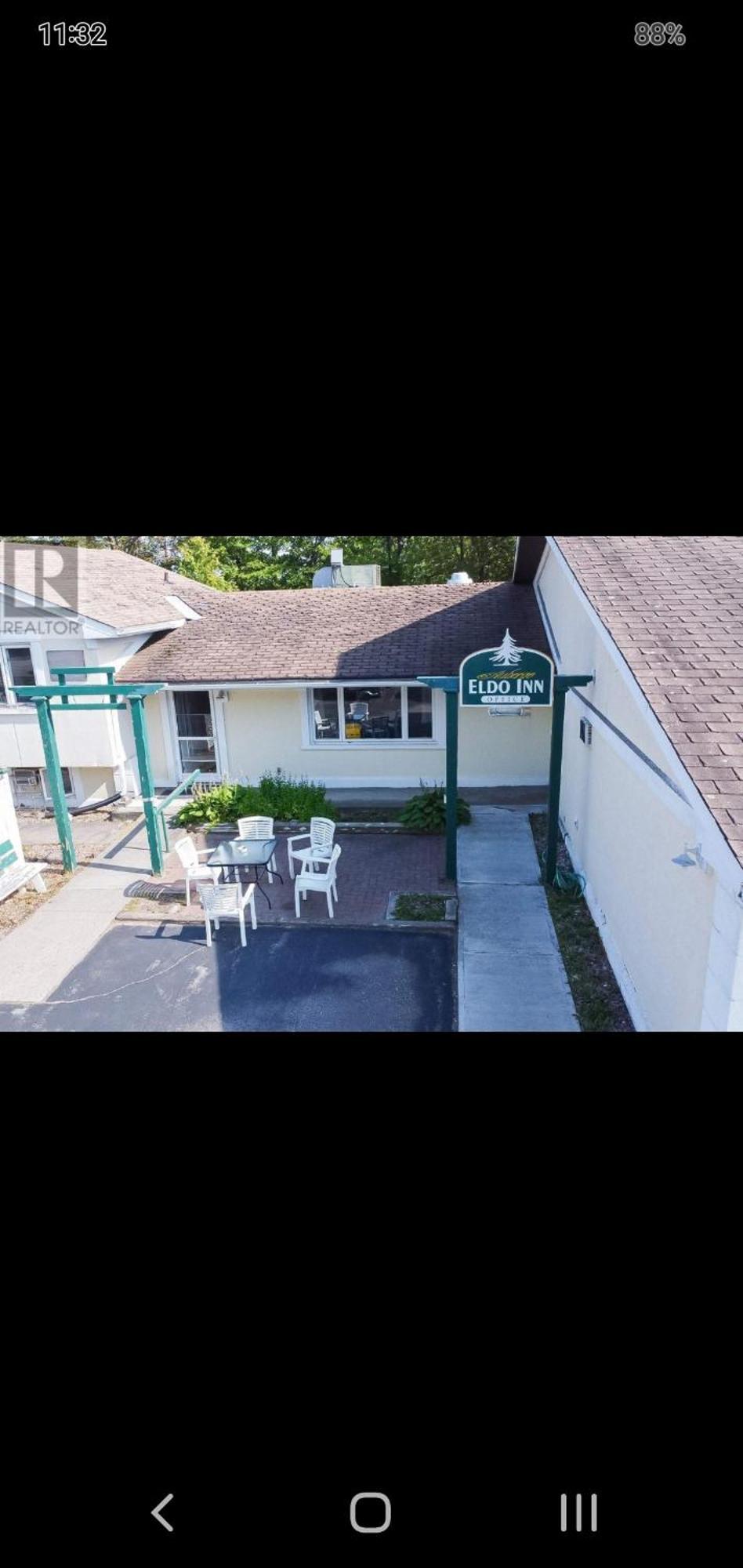 Auberge Eldo Inn Blind River Exterior photo