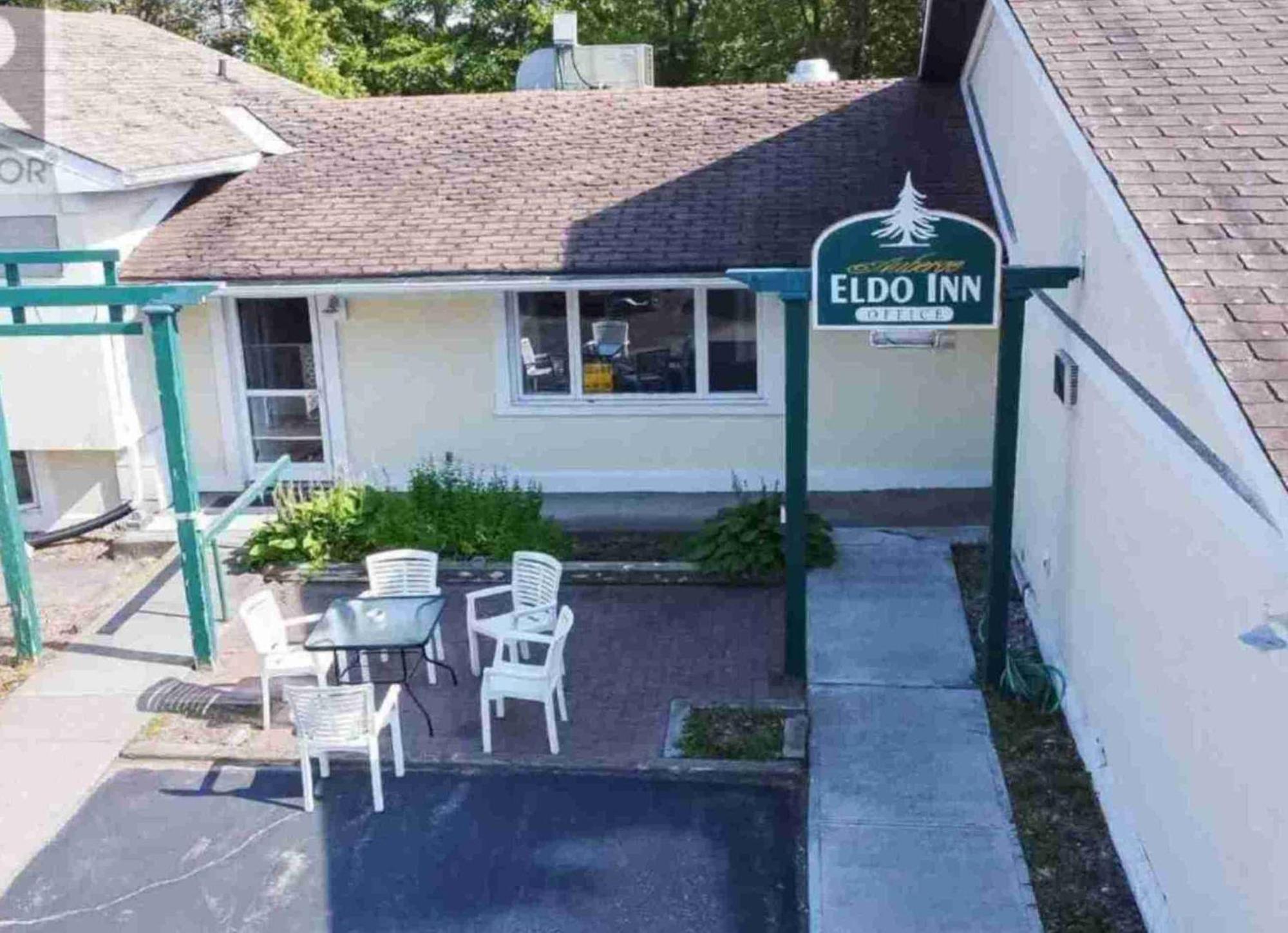 Auberge Eldo Inn Blind River Exterior photo