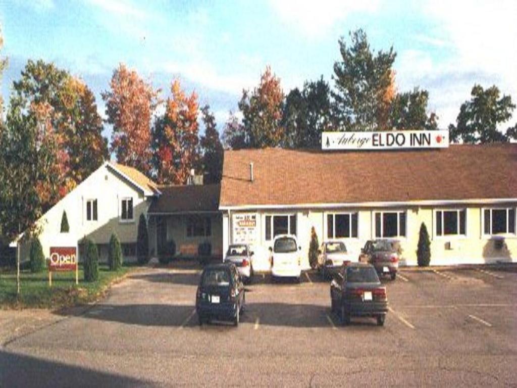 Auberge Eldo Inn Blind River Exterior photo